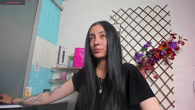 Snapshot of SALOME_KORLAND chatting on 27, 6, 2026 SALOME KORLAND online show from 27, 6, 2026