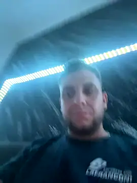 Snapshot of 20cmdicazzo chatting on 23, 9, 2025 20cmdicazzo online show from 23, 9, 2025