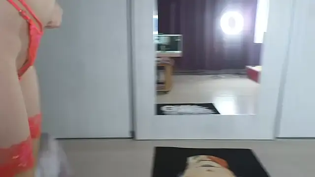 EvoletteLouLou online show from 6, 3, 2026