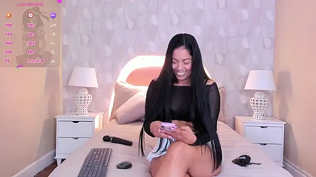 isabella milf  online show from 18, 3, 2026