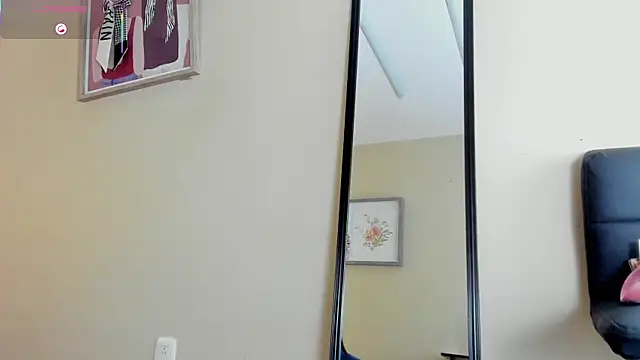 isabella milf  online show from 11, 10, 2025