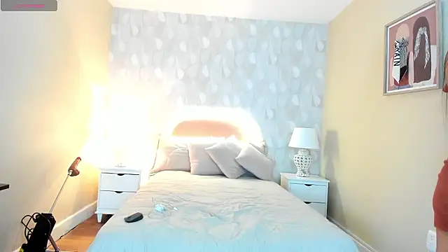 isabella milf  online show from 8, 3, 2026