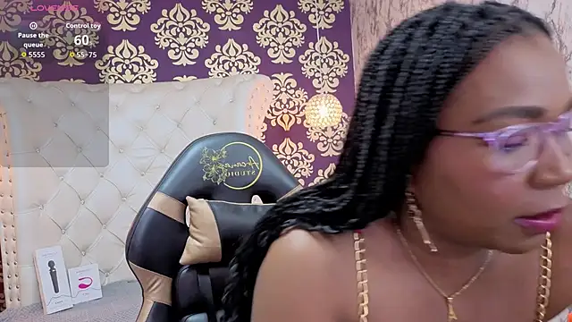 Tyra Fox online show from 30, 9, 2025