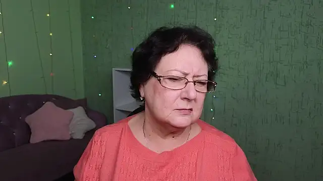 Margo Moll online show from 22, 11, 2025