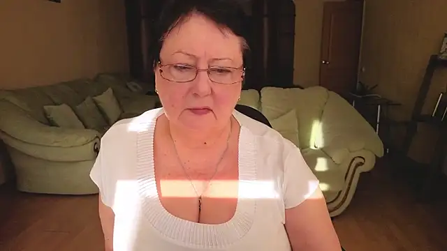 Margo Moll online show from 22, 2, 2026