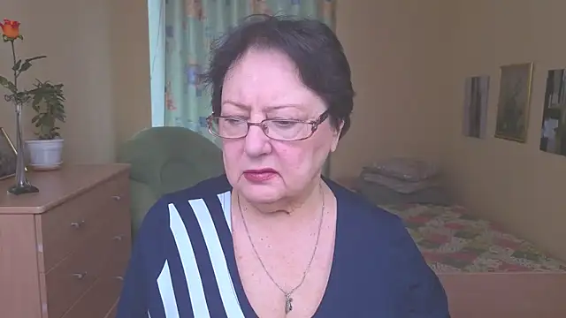 Margo Moll online show from 21, 12, 2025