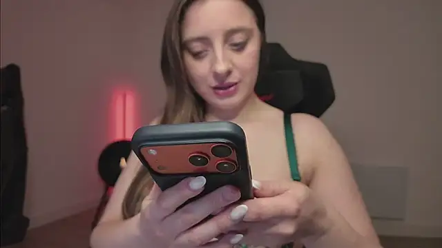 Luna Dollxh online show from 2, 3, 2026