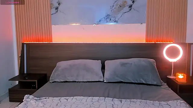 samanthaa moon online show from 7, 2, 2026