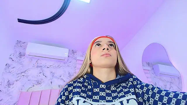 celeste moonx online show from 21, 11, 2025