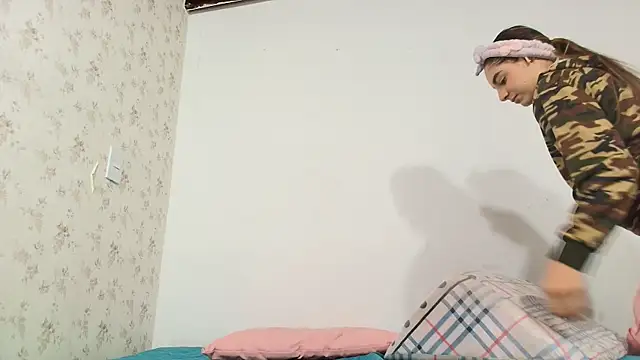 celeste moonx online show from 24, 10, 2025