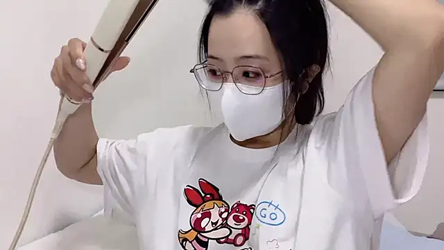 LHeart online show from 14, 10, 2025