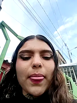 Snapshot of Alis_1327 chatting on 27, 10, 2025 Alis 1327 online show from 27, 10, 2025