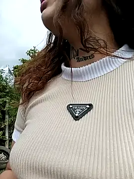 Snapshot of Alis_1327 chatting on 5, 11, 2025 Alis 1327 online show from 5, 11, 2025