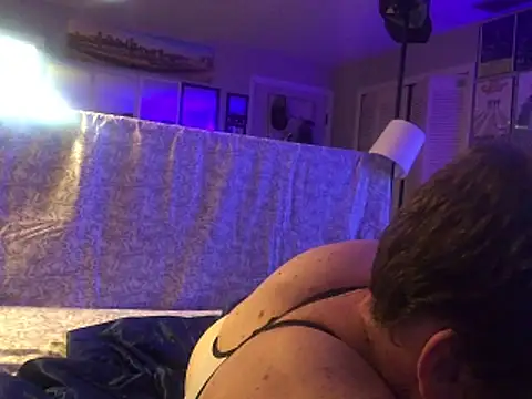 lilthicky352 online show from 28, 10, 2025