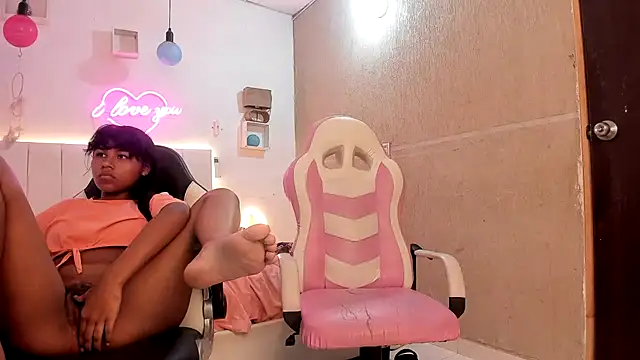 Snapshot of Andre_lezcano chatting on 19, 10, 2025 Andre lezcano online show from 19, 10, 2025