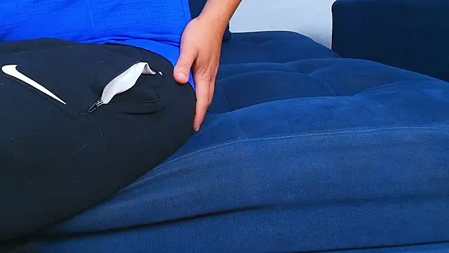 couplelove543 online show from 22, 11, 2025