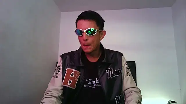 andrewcoopper1 online show from 5, 2, 2026