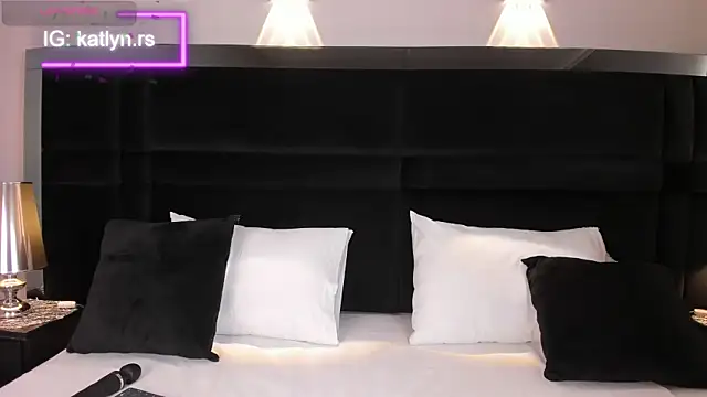 KatlynRous online show from 14, 11, 2025