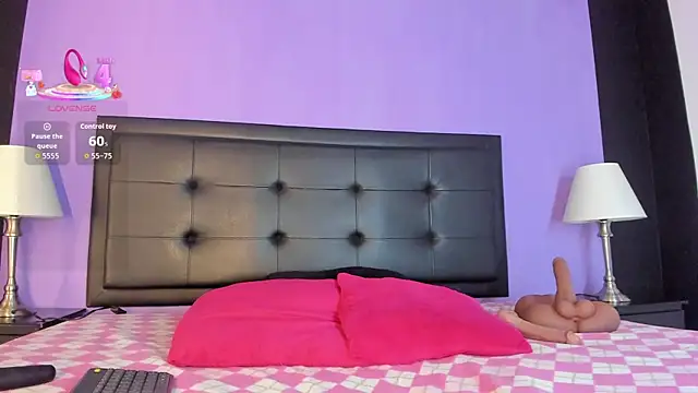 Snapshot of GreciaFox1 chatting on 23, 4, 2026 GreciaFox1 online show from 23, 4, 2026