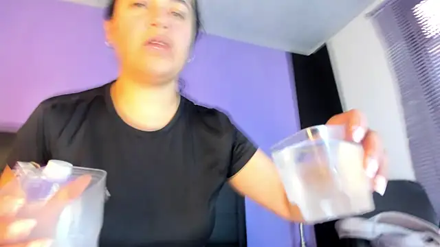 GreciaFox1 online show from 9, 7, 2026