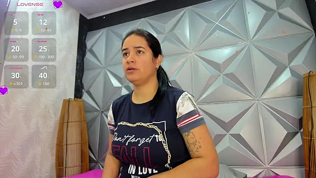 GreciaFox1 online show from 6, 11, 2025