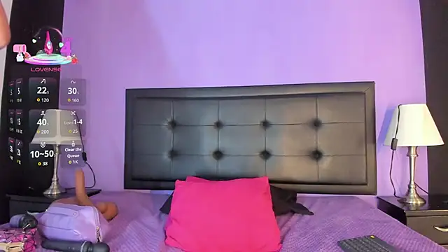 GreciaFox1 online show from 18, 4, 2026