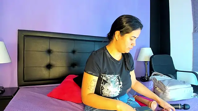 Snapshot of GreciaFox1 chatting on 27, 4, 2026 GreciaFox1 online show from 27, 4, 2026