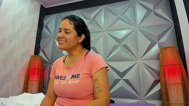 GreciaFox1 online show from 9, 9, 2025
