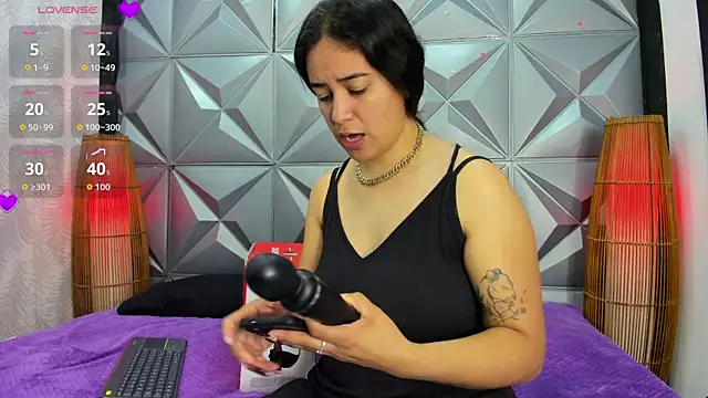 GreciaFox1 online show from 22, 12, 2025