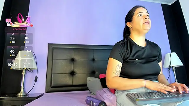 Snapshot of GreciaFox1 chatting on 22, 5, 2026 GreciaFox1 online show from 22, 5, 2026