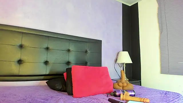 GreciaFox1 online show from 13, 3, 2026