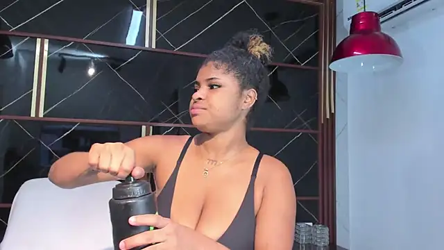 HannyThompson online show from 12, 2, 2026