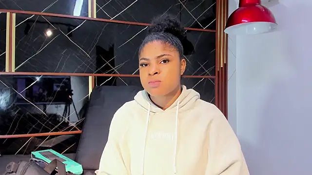 HannyThompson online show from 18, 4, 2026