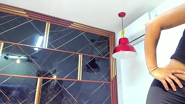 HannyThompson online show from 23, 10, 2025