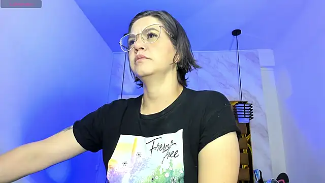 Snapshot of Luciifeer_ chatting on 12, 9, 2025 Luciifeer online show from 12, 9, 2025