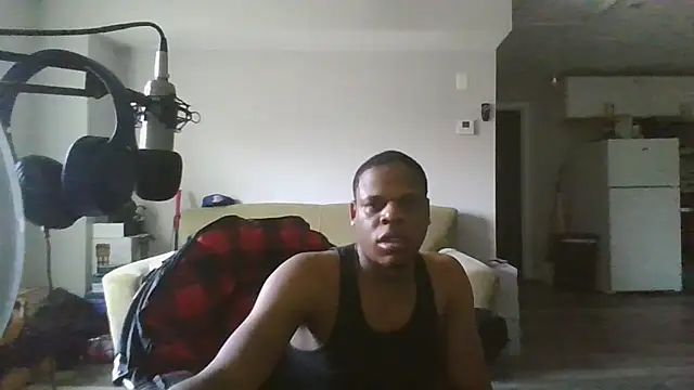 Snapshot of MrGreenbeanbean88 chatting on 8, 9, 2025 MrGreenbeanbean88 online show from 8, 9, 2025