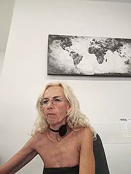 Snapshot of clarabell4 chatting on 16, 6, 2026 clarabell4 online show from 16, 6, 2026