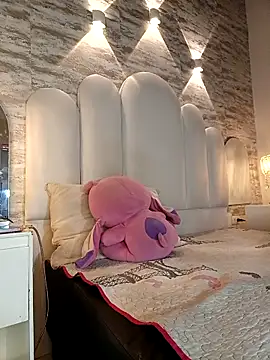 Yassy vazquez online show from 21, 4, 2026