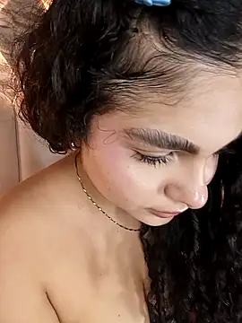 Yassy vazquez online show from 31, 3, 2026