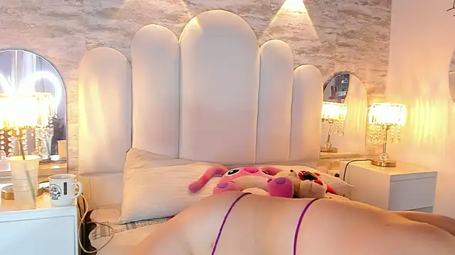 Yassy vazquez online show from 4, 2, 2026