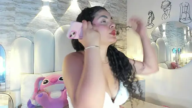 Snapshot of Yassy_vazquez chatting on 20, 11, 2025 Yassy vazquez online show from 20, 11, 2025