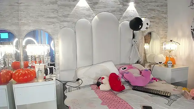 Snapshot of Yassy_vazquez chatting on 22, 10, 2025 Yassy vazquez online show from 22, 10, 2025