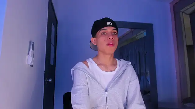 Sebax Young online show from 5, 3, 2026