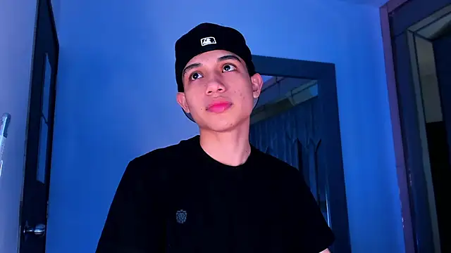 Sebax Young online show from 15, 2, 2026