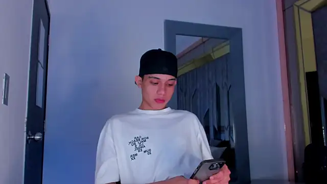 Snapshot of Sebax_Young chatting on 22, 5, 2026 Sebax Young online show from 22, 5, 2026