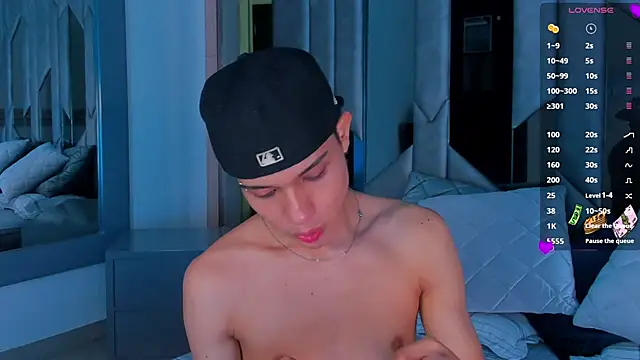 Sebax Young online show from 24, 10, 2025