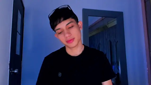 Sebax Young online show from 7, 3, 2026