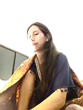 Snapshot of _MoonLipson_ chatting on 24, 11, 2025 MoonLipson online show from 24, 11, 2025