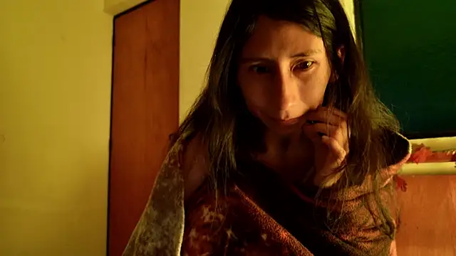 Snapshot of _MoonLipson_ chatting on 9, 10, 2025 MoonLipson online show from 9, 10, 2025