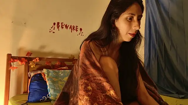 Snapshot of _MoonLipson_ chatting on 5, 11, 2025 MoonLipson online show from 5, 11, 2025